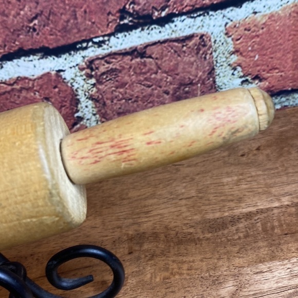 Vintage Wood Rolling Pin - Picture 5 of 7